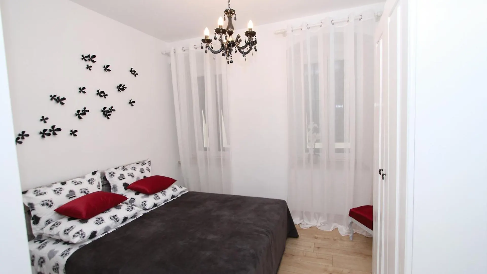 Apartment Papalic Palace Split 0*,  Croatia