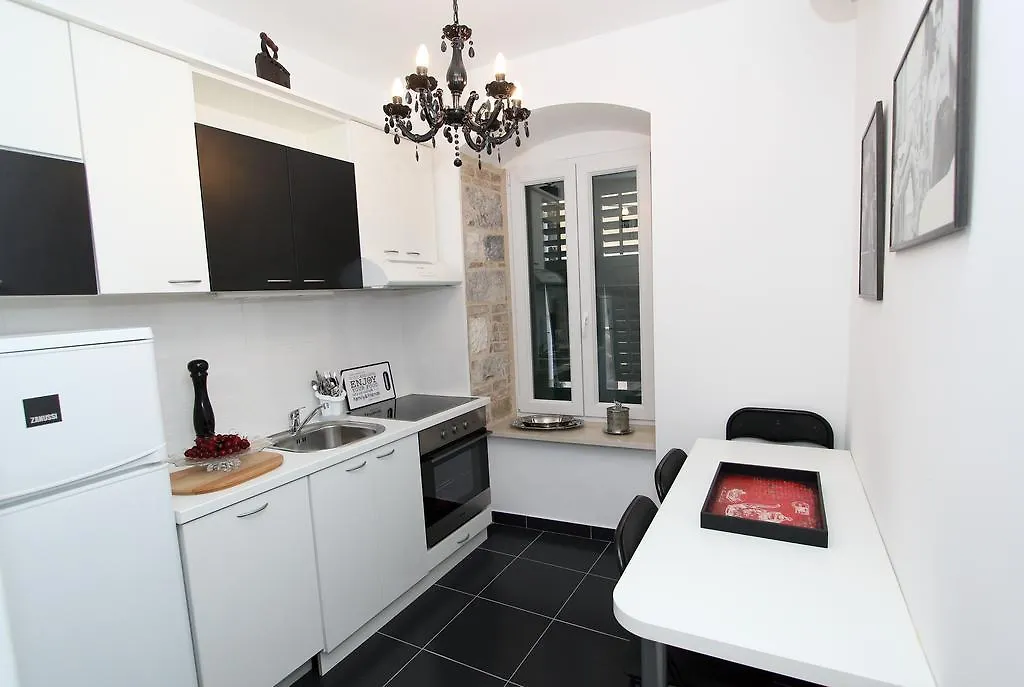 Apartment Papalic Palace Split